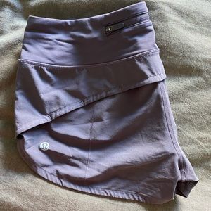 Lululemon size 4 shorts purple/mauve